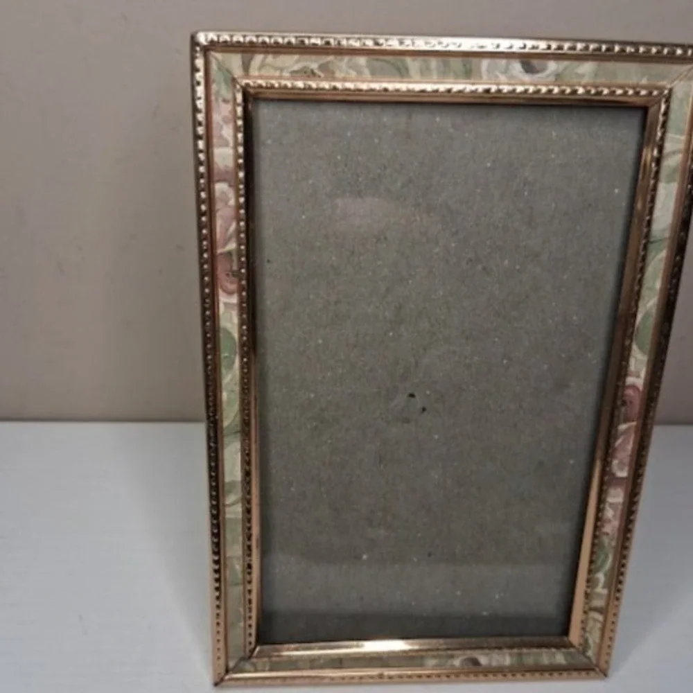 Unique Vintage vintage gold